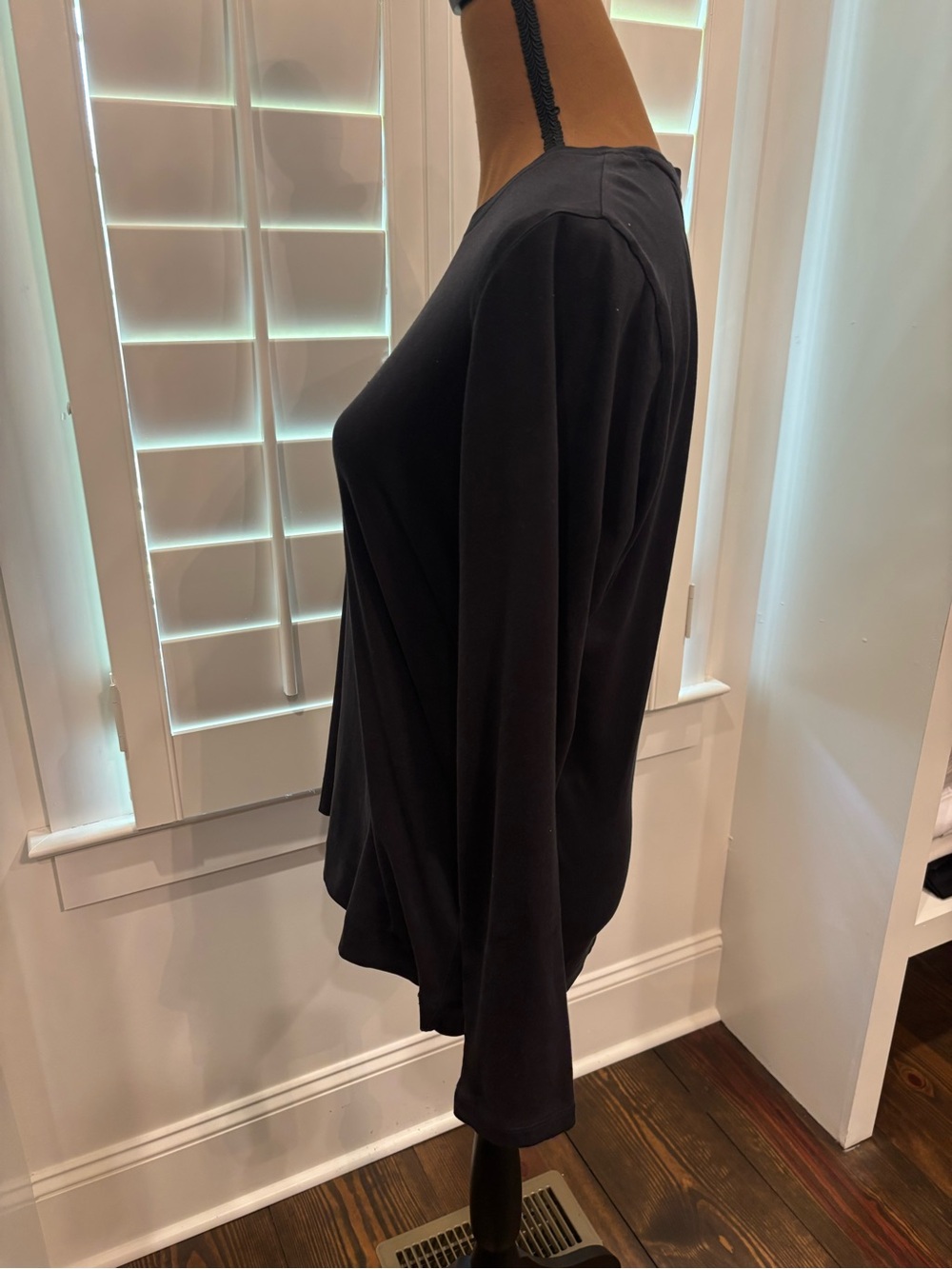 Athleta Tee - Picture 2 of 4